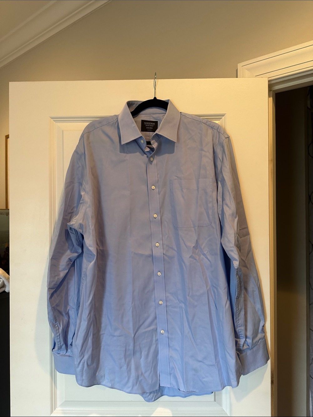 Nordstrom Men's Light Blue Dress Shirt - Classic Button-Down size 16.5 x 37